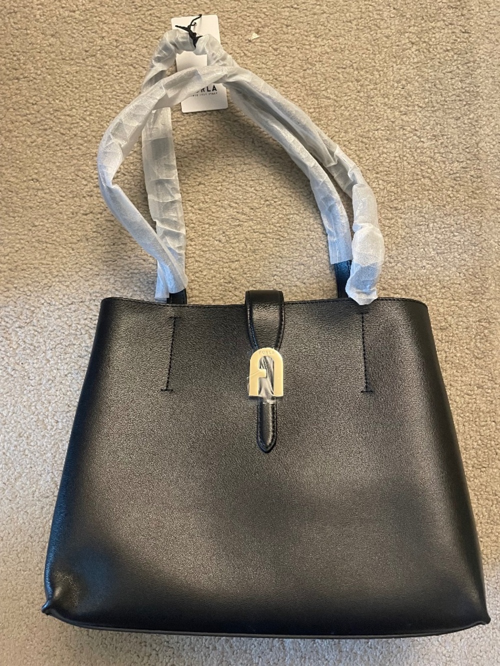 Furla Sofia M Tote Bag Nero Black Vitello Leather NWT